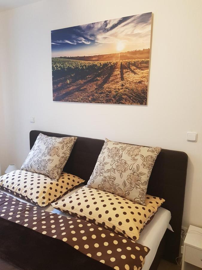 Apartman Rezidence Mikulov Exterior photo